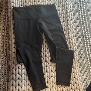 Lululemon leggings size 8
